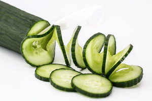 Cucumbers can help get clear, glowing skin. Check out these home remedies
